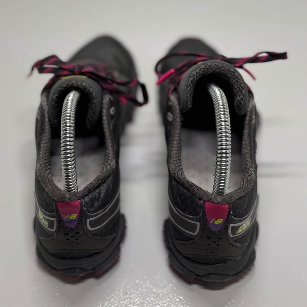 New Balance WT1010v2 Trail Running Shoes Women’s 7.5 Gray Pink Vibram - Picture 7 of 14